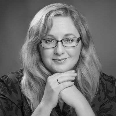 Interview & Giveaway – Melanie Casey, author of Missing